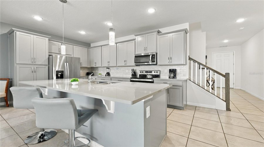 Kissimmee, Florida 34747, 5 Bedroom Bedrooms, ,4 Bathroombathrooms,Residential,For Sale,Fleming Mist,0,Mfro6446661