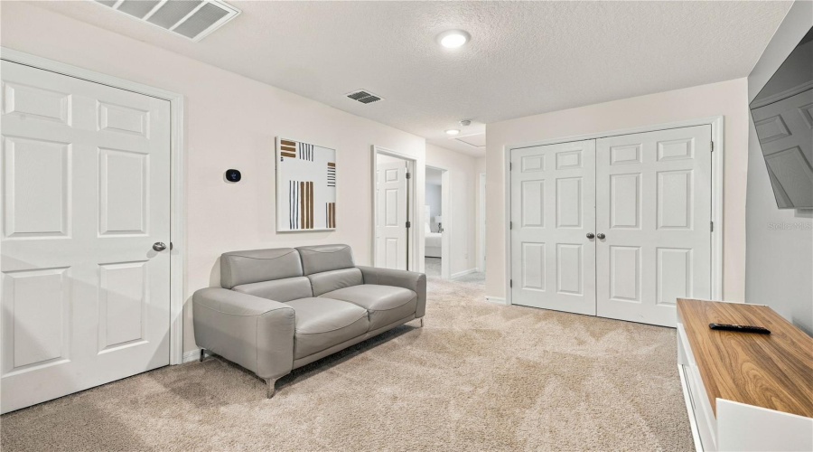 Kissimmee, Florida 34747, 5 Bedroom Bedrooms, ,4 Bathroombathrooms,Residential,For Sale,Fleming Mist,0,Mfro6446661