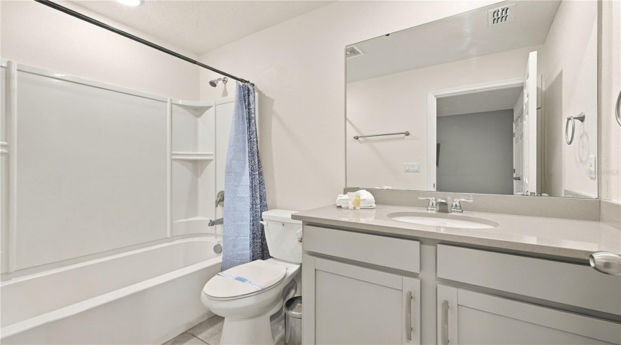 Kissimmee, Florida 34747, 5 Bedroom Bedrooms, ,4 Bathroombathrooms,Residential,For Sale,Fleming Mist,0,Mfro6446661