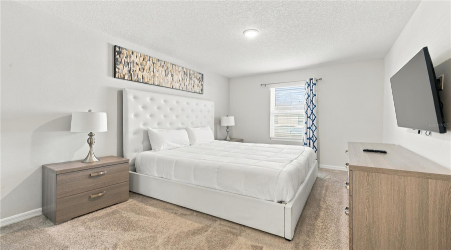 Kissimmee, Florida 34747, 5 Bedroom Bedrooms, ,4 Bathroombathrooms,Residential,For Sale,Fleming Mist,0,Mfro6446661