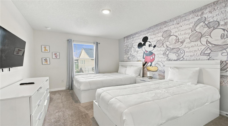 Kissimmee, Florida 34747, 5 Bedroom Bedrooms, ,4 Bathroombathrooms,Residential,For Sale,Fleming Mist,0,Mfro6446661