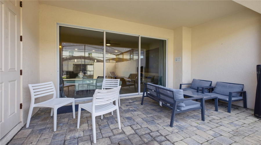 Kissimmee, Florida 34747, 5 Bedroom Bedrooms, ,4 Bathroombathrooms,Residential,For Sale,Fleming Mist,0,Mfro6446661