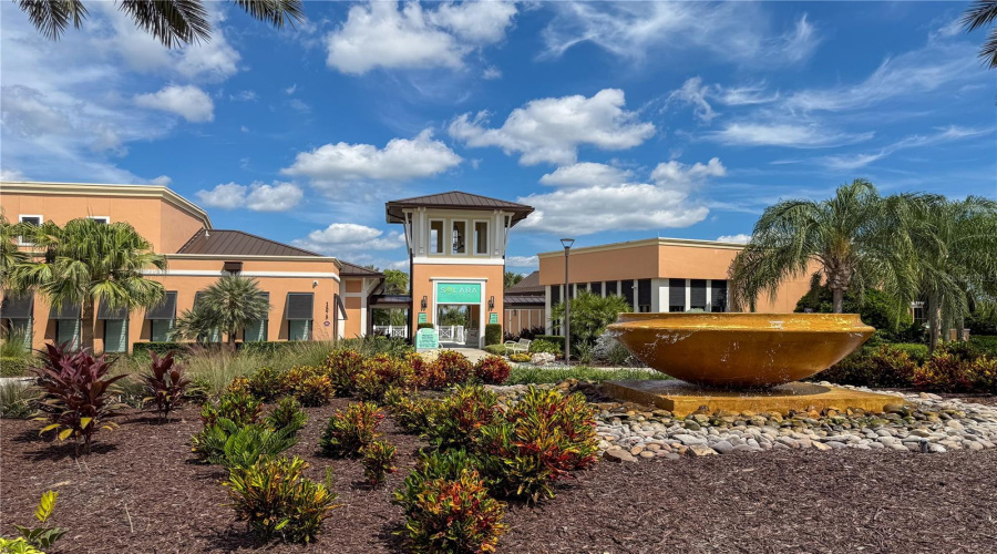 Kissimmee, Florida 34747, 5 Bedroom Bedrooms, ,4 Bathroombathrooms,Residential,For Sale,Fleming Mist,0,Mfro6446661