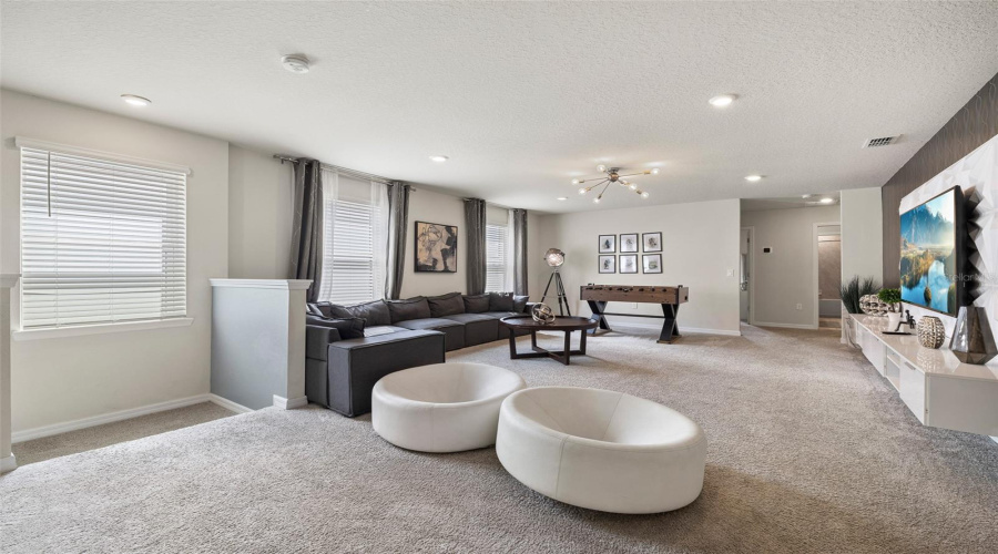 Davenport, Florida 33897, 7 Bedroom Bedrooms, ,5 Bathroombathrooms,Residential,For Sale,Aloha,0,Mfro6446555
