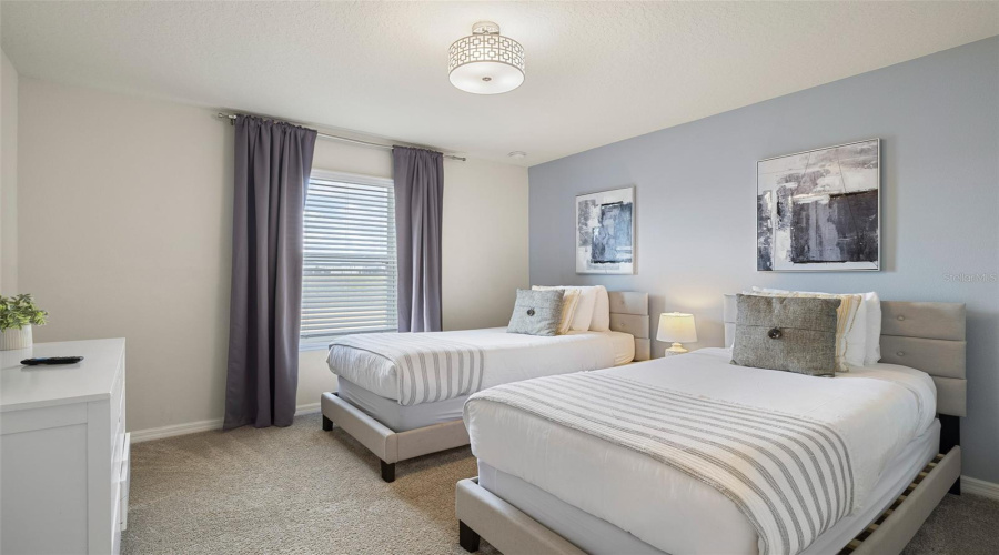 Davenport, Florida 33897, 7 Bedroom Bedrooms, ,5 Bathroombathrooms,Residential,For Sale,Aloha,0,Mfro6446555