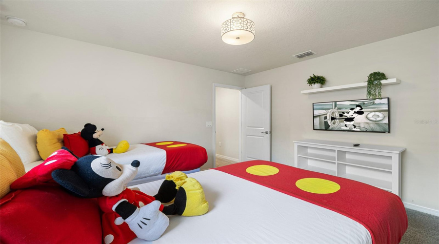 Davenport, Florida 33897, 7 Bedroom Bedrooms, ,5 Bathroombathrooms,Residential,For Sale,Aloha,0,Mfro6446555