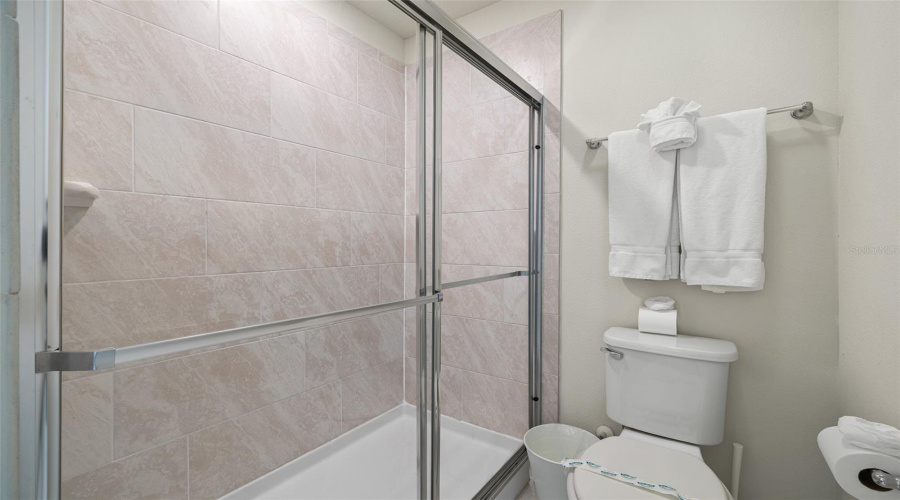 Davenport, Florida 33897, 7 Bedroom Bedrooms, ,5 Bathroombathrooms,Residential,For Sale,Aloha,0,Mfro6446555