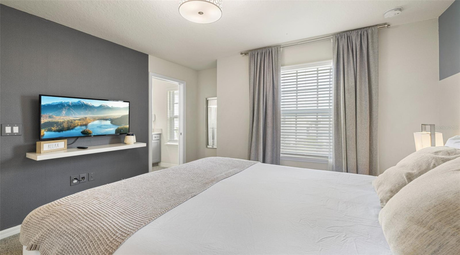 Davenport, Florida 33897, 7 Bedroom Bedrooms, ,5 Bathroombathrooms,Residential,For Sale,Aloha,0,Mfro6446555