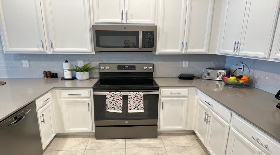 Davenport, Florida 33896, 3 Bedroom Bedrooms, ,2 Bathroombathrooms,Residential,For Sale,Challenge,0,Mfro6446394
