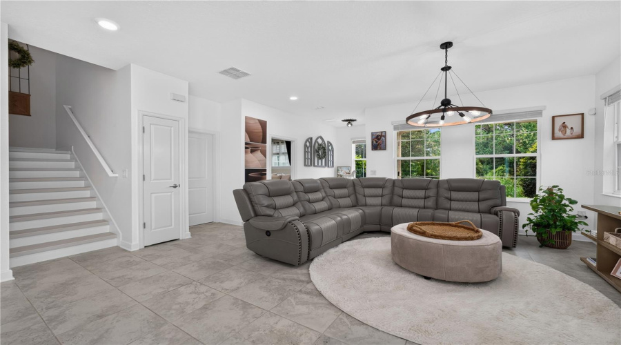 Davenport, Florida 33896, 5 Bedroom Bedrooms, ,3 Bathroombathrooms,Residential,For Sale,Shinnecock Hills,0,Mfrs5158381