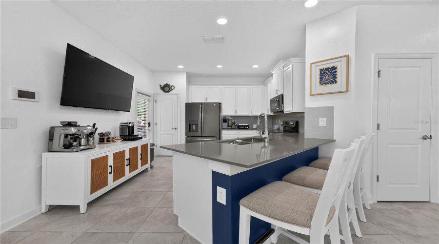 Davenport, Florida 33896, 5 Bedroom Bedrooms, ,3 Bathroombathrooms,Residential,For Sale,Shinnecock Hills,0,Mfrs5158381