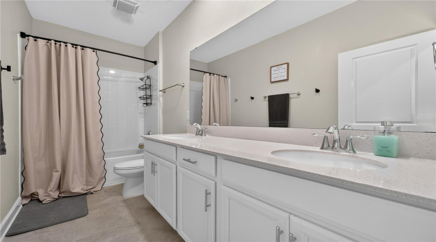 Davenport, Florida 33896, 5 Bedroom Bedrooms, ,3 Bathroombathrooms,Residential,For Sale,Shinnecock Hills,0,Mfrs5158381