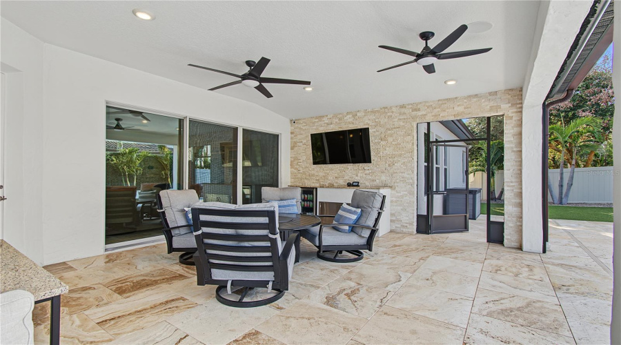 Orlando, Florida 32836, 4 Bedroom Bedrooms, ,3 Bathroombathrooms,Residential,For Sale,Ludington,0,Mfro6446386