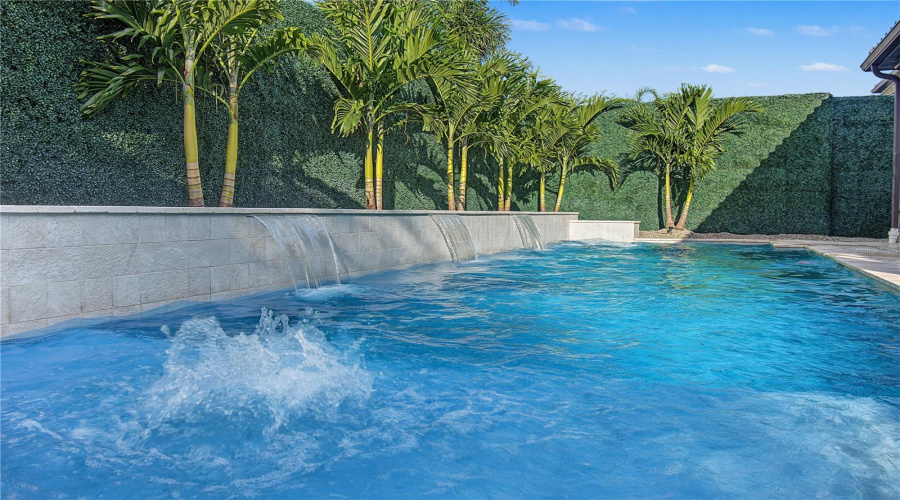 Orlando, Florida 32836, 4 Bedroom Bedrooms, ,3 Bathroombathrooms,Residential,For Sale,Ludington,0,Mfro6446386