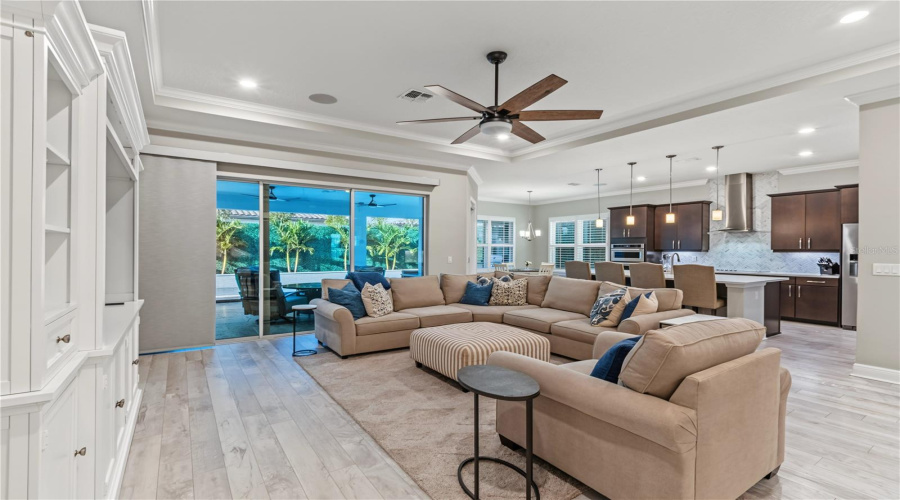 Orlando, Florida 32836, 4 Bedroom Bedrooms, ,3 Bathroombathrooms,Residential,For Sale,Ludington,0,Mfro6446386