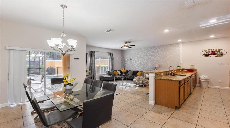 Kissimmee, Florida 34747, 4 Bedroom Bedrooms, ,3 Bathroombathrooms,Residential,For Sale,Banana Palm,0,Mfro6446672