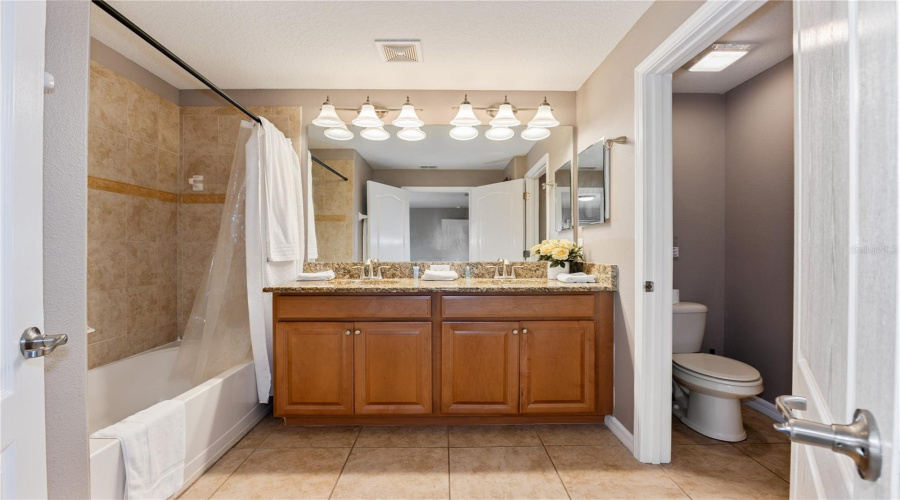 Kissimmee, Florida 34747, 4 Bedroom Bedrooms, ,3 Bathroombathrooms,Residential,For Sale,Banana Palm,0,Mfro6446672
