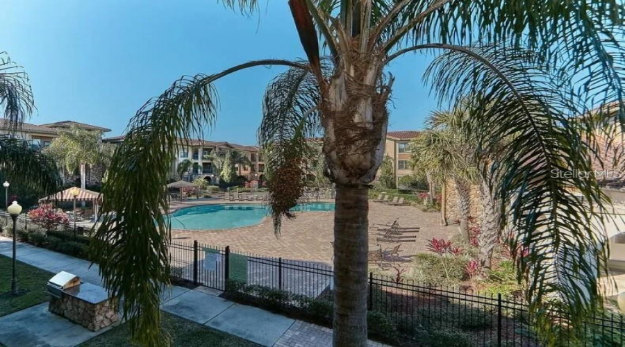 Davenport, Florida 33897, 4 Bedroom Bedrooms, ,3 Bathroombathrooms,Residential,For Sale,Charo,0,Mfro6446956