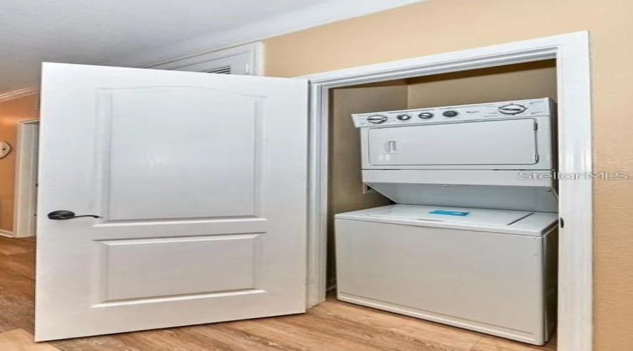 Davenport, Florida 33897, 4 Bedroom Bedrooms, ,3 Bathroombathrooms,Residential,For Sale,Charo,0,Mfro6446956