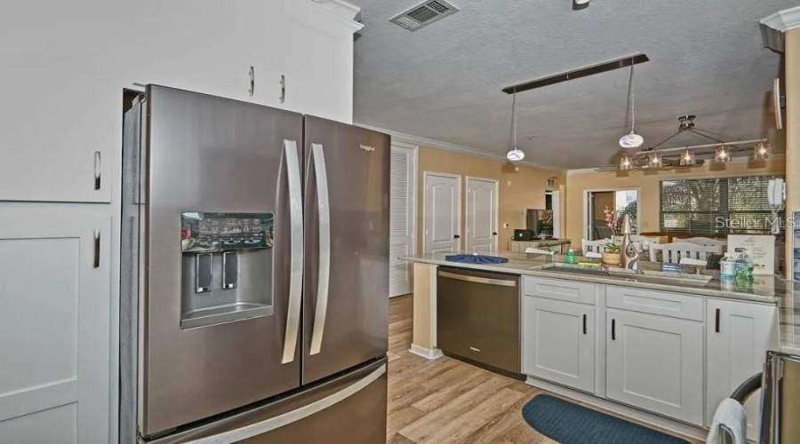 Davenport, Florida 33897, 4 Bedroom Bedrooms, ,3 Bathroombathrooms,Residential,For Sale,Charo,0,Mfro6446956