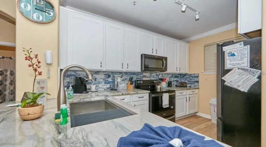 Davenport, Florida 33897, 4 Bedroom Bedrooms, ,3 Bathroombathrooms,Residential,For Sale,Charo,0,Mfro6446956