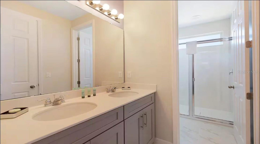 Kissimmee, Florida 34747, 9 Bedroom Bedrooms, ,6 Bathroombathrooms,Residential,For Sale,Caribbean View,0,Mfrs5158705