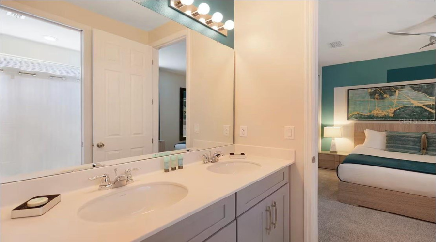 Kissimmee, Florida 34747, 9 Bedroom Bedrooms, ,6 Bathroombathrooms,Residential,For Sale,Caribbean View,0,Mfrs5158705