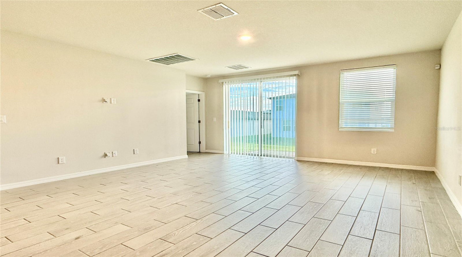 Davenport, Florida 33897, 4 Bedroom Bedrooms, ,2 Bathroombathrooms,Residential,For Sale,Bella Vista,0,Mfro6446944