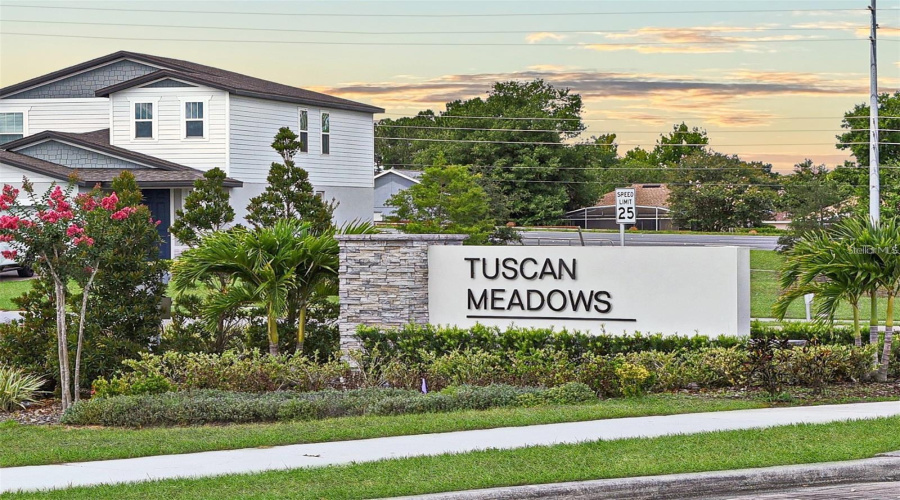 Davenport, Florida 33897, 4 Bedroom Bedrooms, ,2 Bathroombathrooms,Residential,For Sale,Bella Vista,0,Mfro6446944