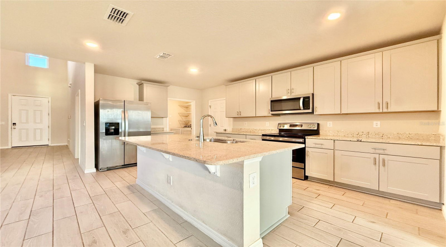 Davenport, Florida 33897, 4 Bedroom Bedrooms, ,2 Bathroombathrooms,Residential,For Sale,Bella Vista,0,Mfro6446944