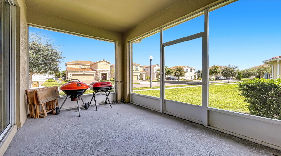 Rear Screened In Patio