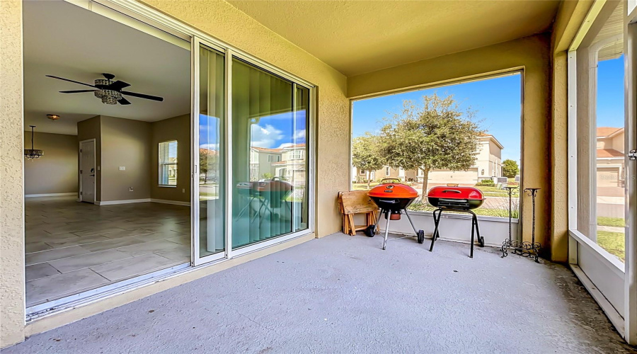 Rear Screened In Patio
