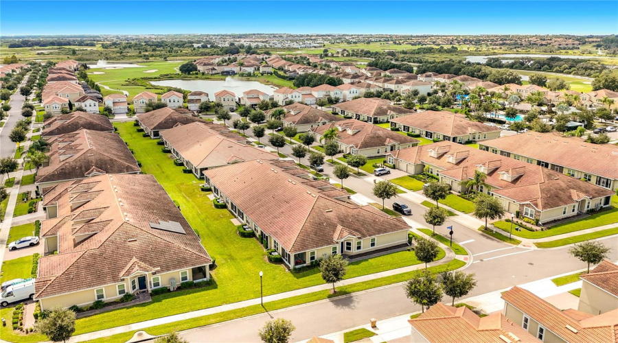 Davenport, Florida 33896, 2 Bedroom Bedrooms, ,2 Bathroombathrooms,Residential,For Sale,Quaker Ridge,0,Mfro6445481