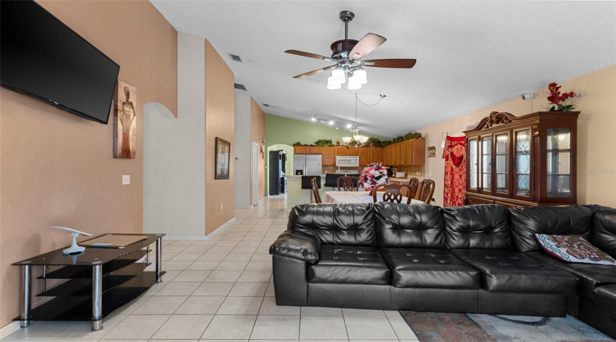 Davenport, Florida 33837, 4 Bedroom Bedrooms, ,2 Bathroombathrooms,Residential,For Sale,Jessamine,0,Mfro6366970