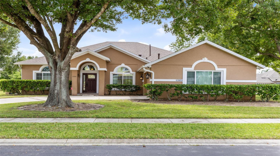 Kissimmee, Florida 34747, 5 Bedroom Bedrooms, ,3 Bathroombathrooms,Residential,For Sale,Plum Blossom,0,Mfro6445852