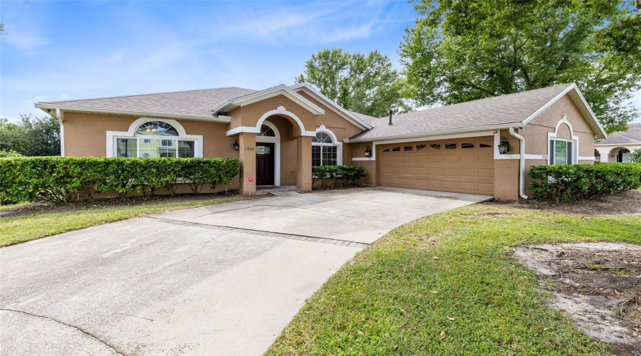 Kissimmee, Florida 34747, 5 Bedroom Bedrooms, ,3 Bathroombathrooms,Residential,For Sale,Plum Blossom,0,Mfro6445852