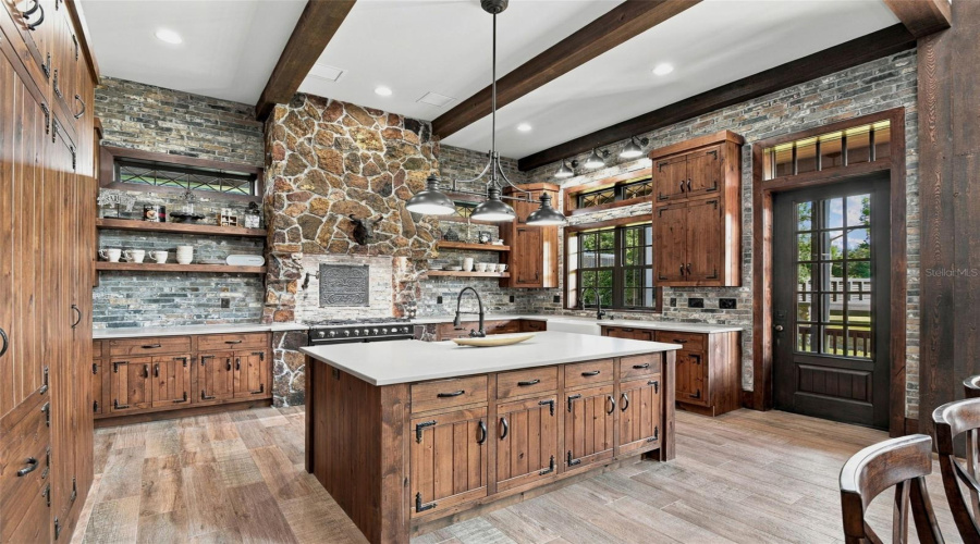 Stone Counters On Huge Island With Prep Sink- 64&Quot; Subzero Refrigerator, Le Cornu Gas Range, Built-Oven,Microwave And Dishwasher - Views!