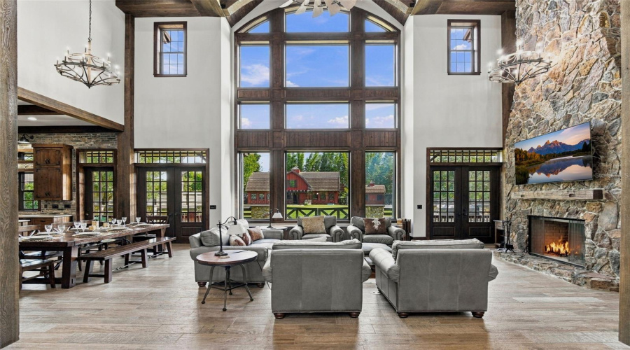 Views! Open Living - Superb Quality &Amp; Design