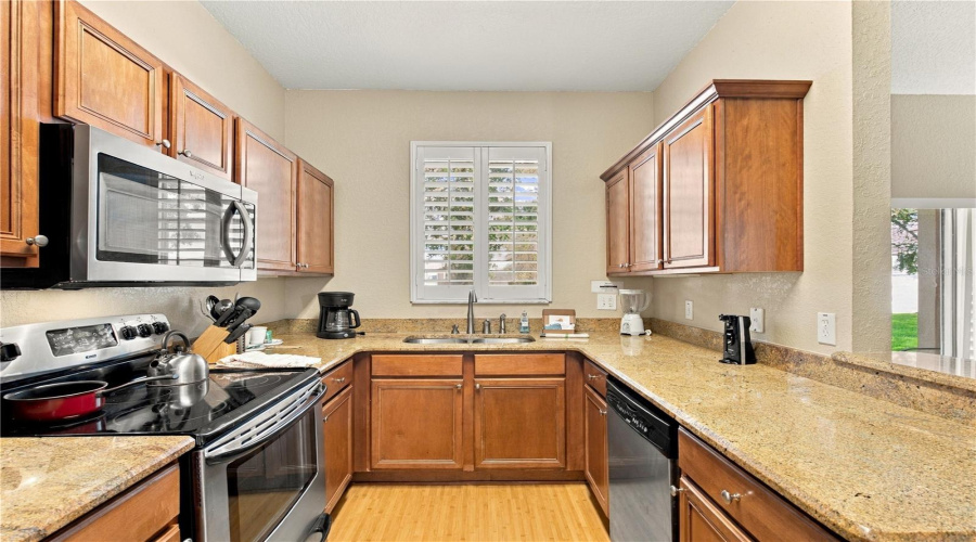 Davenport, Florida 33897, 4 Bedroom Bedrooms, ,3 Bathroombathrooms,Residential,For Sale,Calabria,0,Mfro6443476