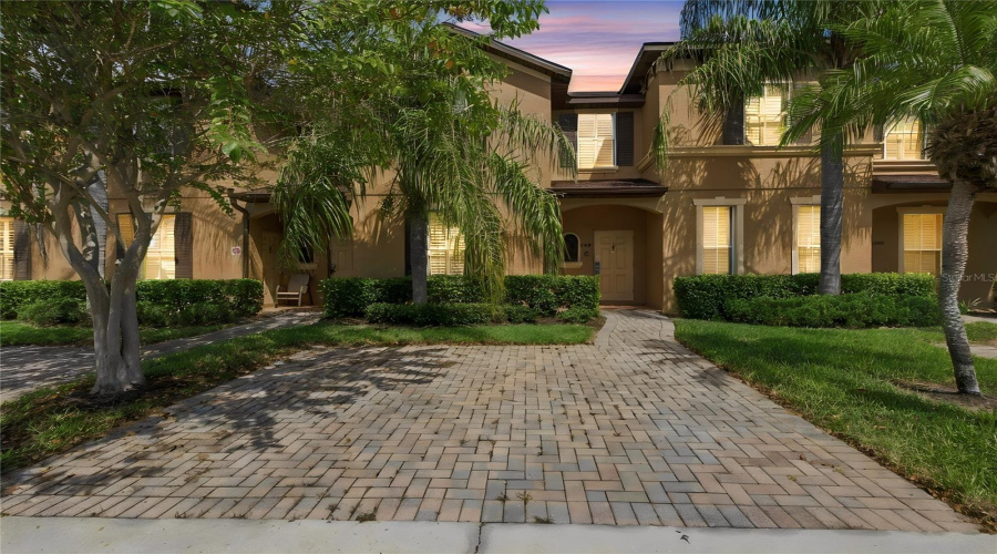 Davenport, Florida 33897, 4 Bedroom Bedrooms, ,3 Bathroombathrooms,Residential,For Sale,Calabria,0,Mfro6443476