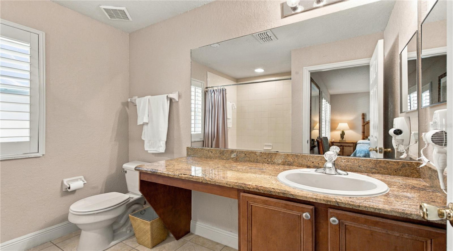 Davenport, Florida 33897, 4 Bedroom Bedrooms, ,3 Bathroombathrooms,Residential,For Sale,Calabria,0,Mfro6443476