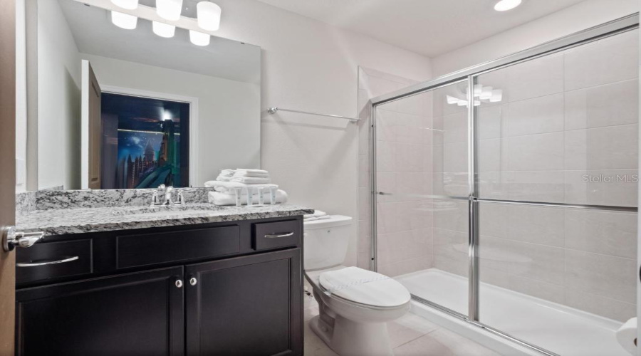 Davenport, Florida 33897, 10 Bedroom Bedrooms, ,8 Bathroombathrooms,Residential,For Sale,Lana,0,Mfro6446810