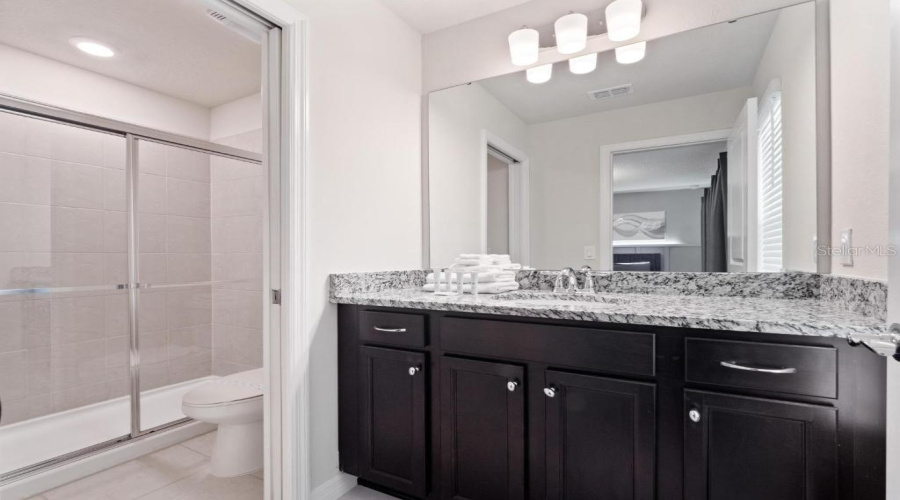 Davenport, Florida 33897, 10 Bedroom Bedrooms, ,8 Bathroombathrooms,Residential,For Sale,Lana,0,Mfro6446810
