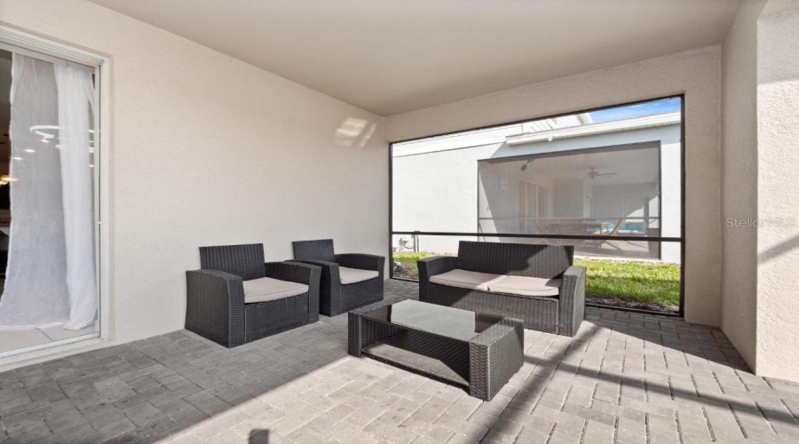 Davenport, Florida 33897, 10 Bedroom Bedrooms, ,8 Bathroombathrooms,Residential,For Sale,Lana,0,Mfro6446810