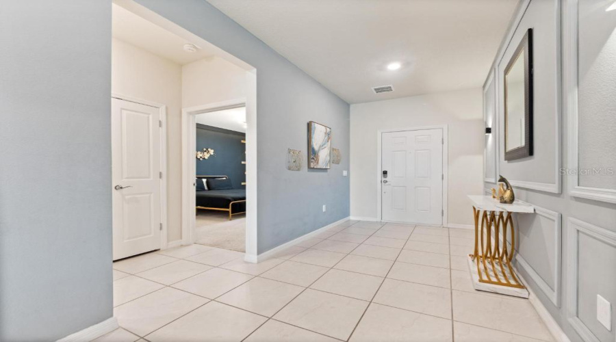 Davenport, Florida 33897, 10 Bedroom Bedrooms, ,8 Bathroombathrooms,Residential,For Sale,Lana,0,Mfro6446810