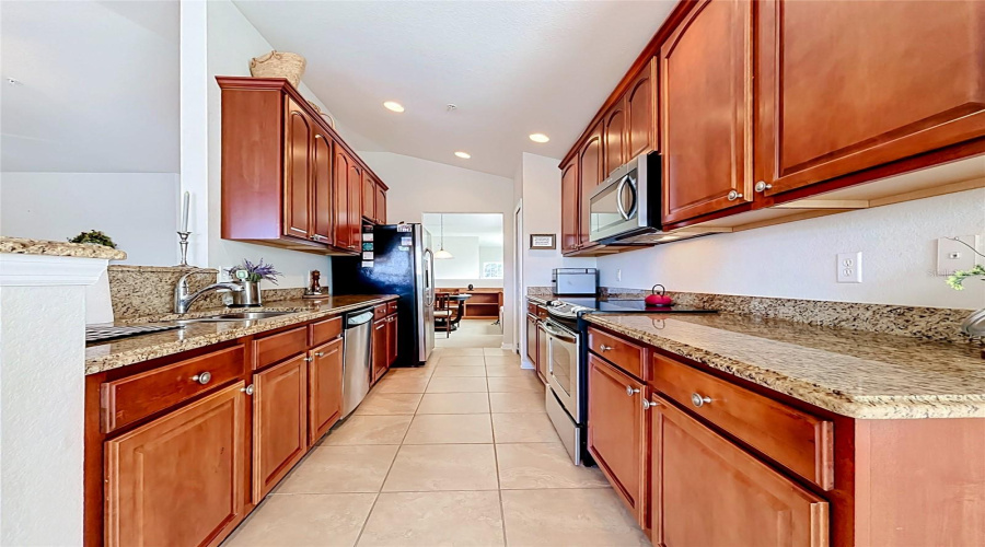 Davenport, Florida 33896, 2 Bedroom Bedrooms, ,2 Bathroombathrooms,Residential,For Sale,Romani,0,Mfrp4940025