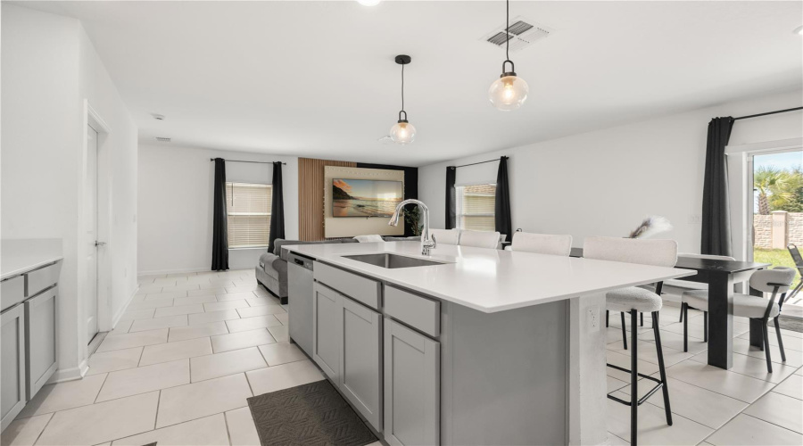Davenport, Florida 33837, 4 Bedroom Bedrooms, ,2 Bathroombathrooms,Residential,For Sale,Loch,0,Mfrs5158831