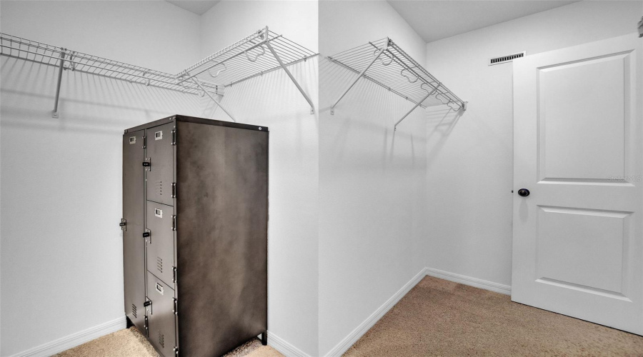 Davenport, Florida 33896, 3 Bedroom Bedrooms, ,2 Bathroombathrooms,Residential,For Sale,Longboat,0,Mfrs5158456