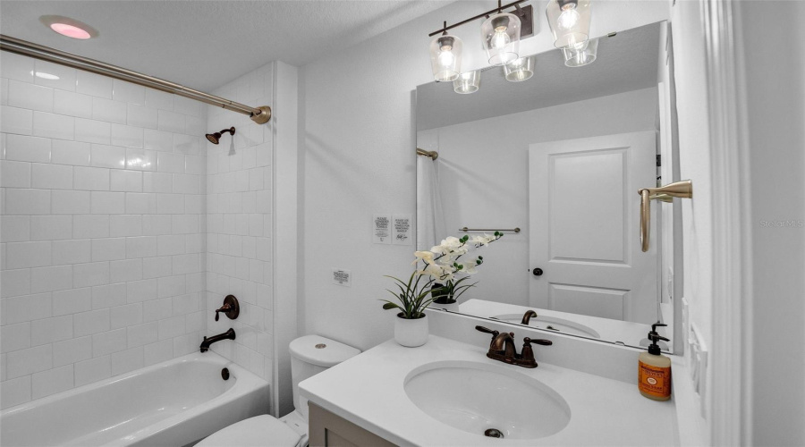 Davenport, Florida 33896, 3 Bedroom Bedrooms, ,2 Bathroombathrooms,Residential,For Sale,Longboat,0,Mfrs5158456