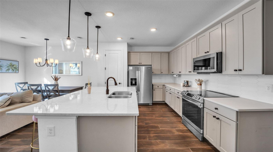 Davenport, Florida 33896, 3 Bedroom Bedrooms, ,2 Bathroombathrooms,Residential,For Sale,Longboat,0,Mfrs5158456